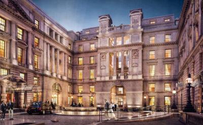 007 barında dinlediğim bir kesik baş, bir kadın casus ve gerçek bir seks skandalı