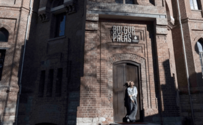 Gidin, Bulgur Palas’ı görün, orada vakit geçirin!