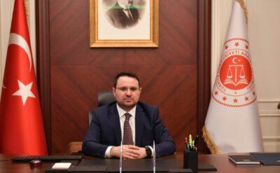 ‘Senli benli’ tartışmasına Gürlek de girdi: Mahkemede ‘Sanık Ekrem’ denir, sayın belediye başkanım değil