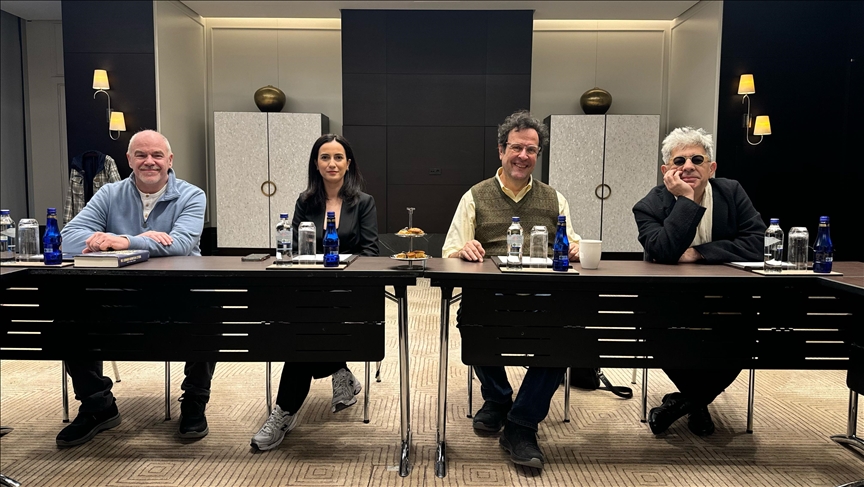 “Devlerin Savaşı” gün sayıyor