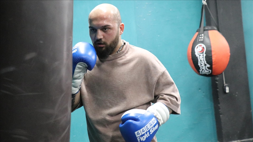 Komadan çıktı, altı ay sonra ringlere döndü