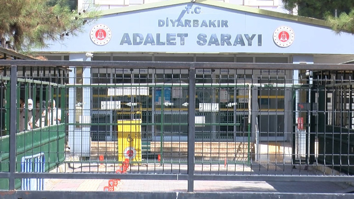 Ameliyat sırasında kalp krizi geçirip öldü: Aile hastane ve doktora tazminat davası açtı