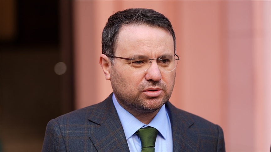 Ak Parti, Özgür Özel’in iddialarından dört gün sonra Akın Gürlek’e sahip çıktı