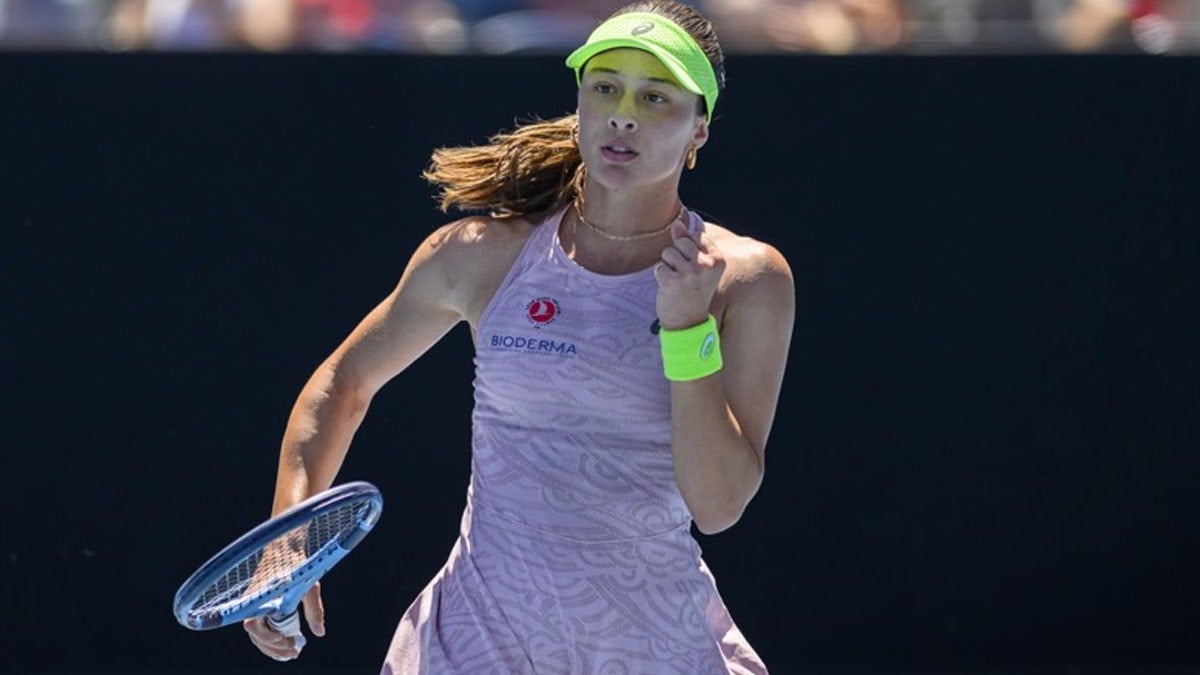 Zeynep Sönmez’den tarihi zafer: Dünya 8 numarasını devirdi