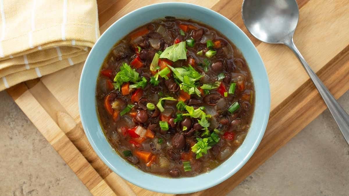 Mavi bölge diyeti: ‘Uzun ömür kasesi’nde sadece dört malzeme var