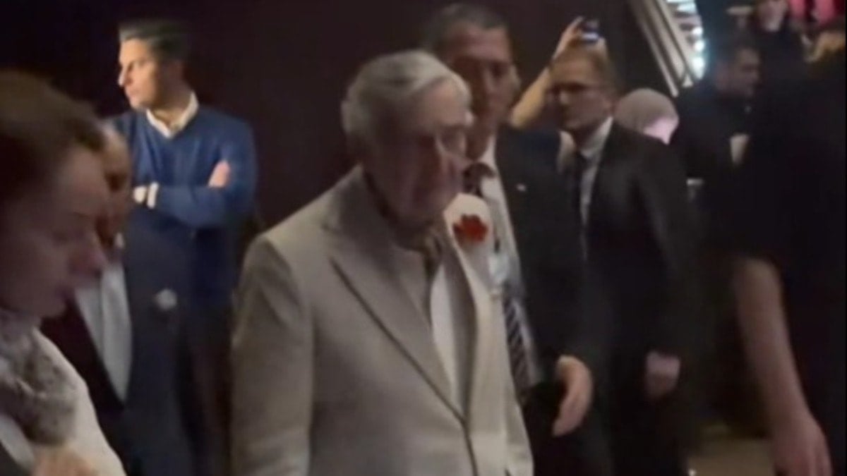 Müjdat Gezen hastanelik olunca destek arkadaşı Rahmi Koç’tan geldi