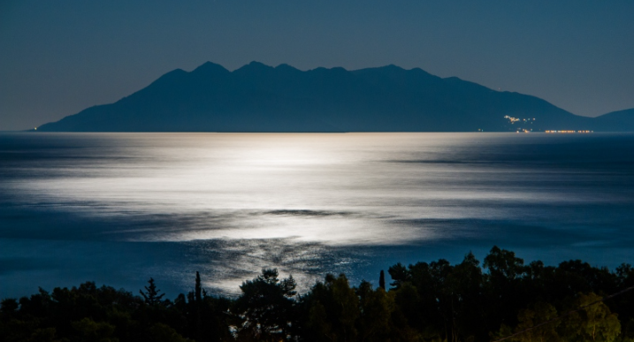 Burnumuzun dibinde saatli bomba varmış: Yanardağ her an patlayabilir