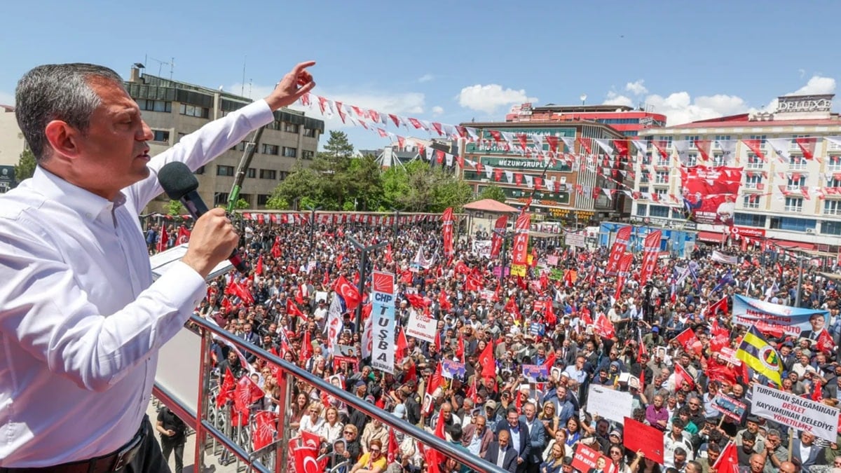 Özgür Özel’den Sakarya’da hodri meydan: En kısa zamanda seçim sandığını istiyoruz