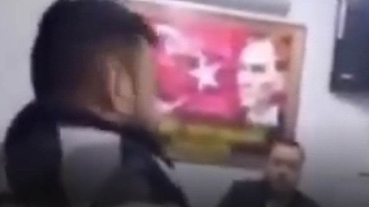 ‘Kafana sıkarım’ dedi ama vazgeçti: Kırdıysam özür dilerim