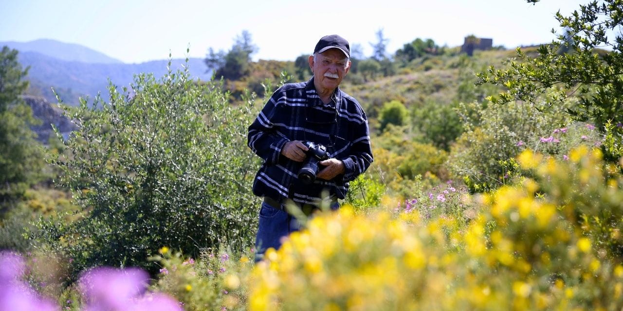 Emekli gezintileriyle adı bilim tarihine geçti: Beş yeni çiçek türü  buldu