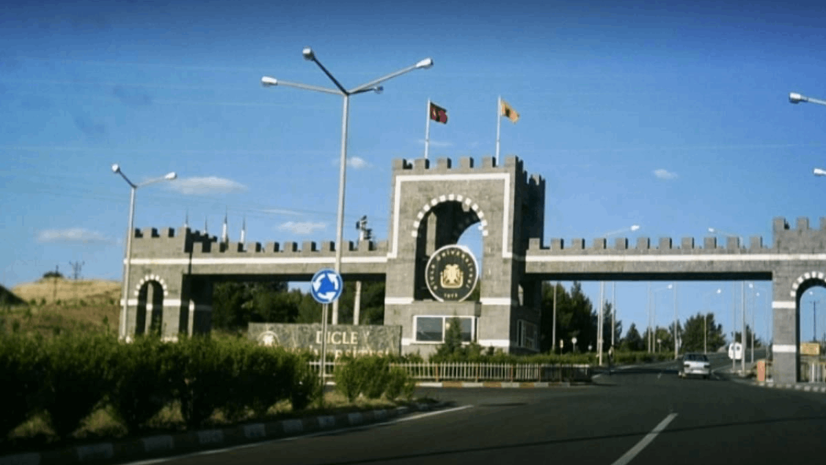 Üniversite kampüsünde petrol umudu: Altı kuyu açılacak