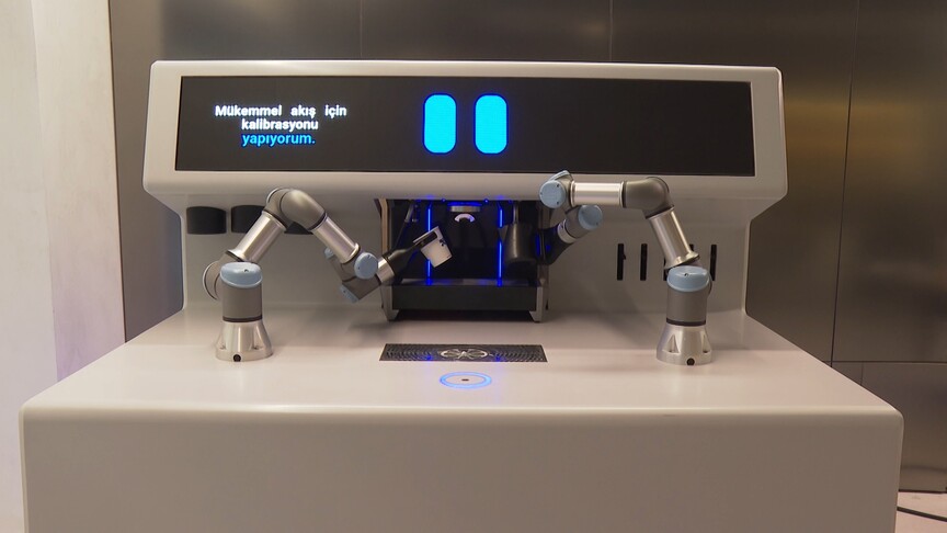 Kahvenizi de artık Türk robot hazırlayacak: X Barista