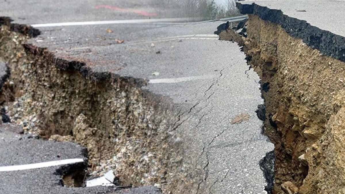 Dev şehir hızla toprağa gömülüyor: Her ay iki santimetre batıyor
