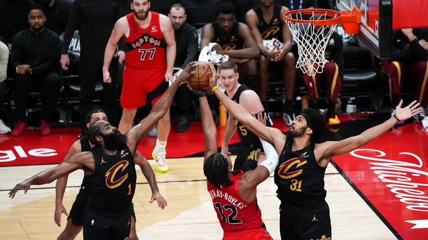 NBA’de Pistons ve Cavaliers konferans yarı finaline yükseldi