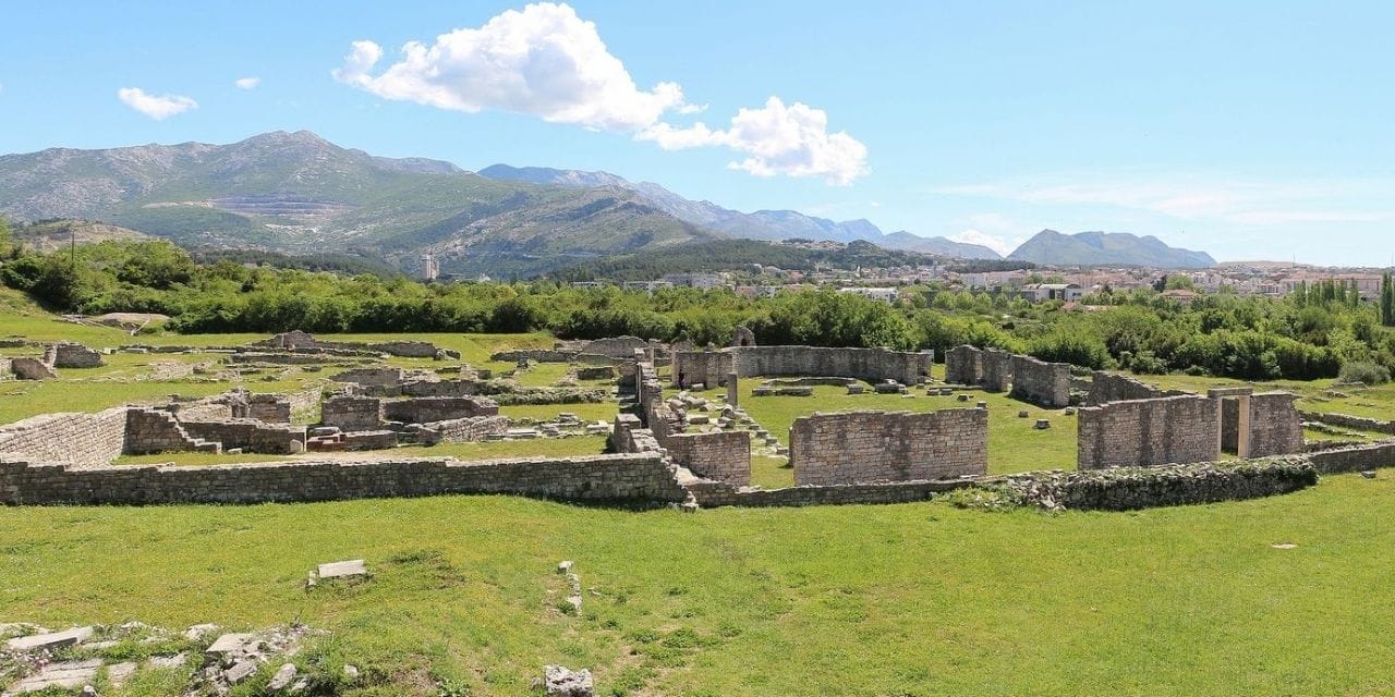 AVM dibindeki kazıda Antik Roma villası buldular