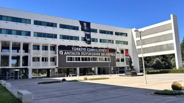 Muhittin Böcek’in oğlu itirafçı oldu: CHP Genel Merkezine 1 milyon Avro götürüp verdim!