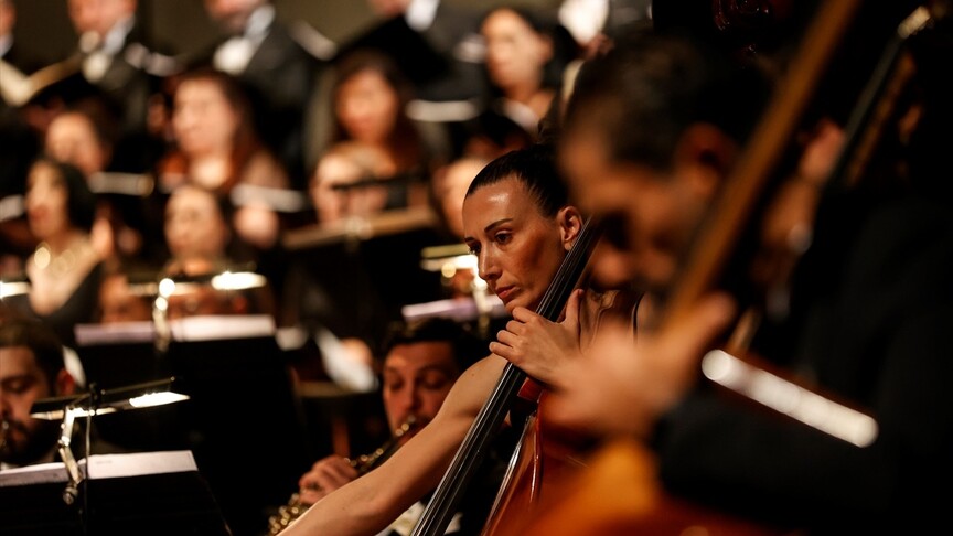 ‘Carmina Burana’ kantatı Mersinli sanatseverlerle buluştu