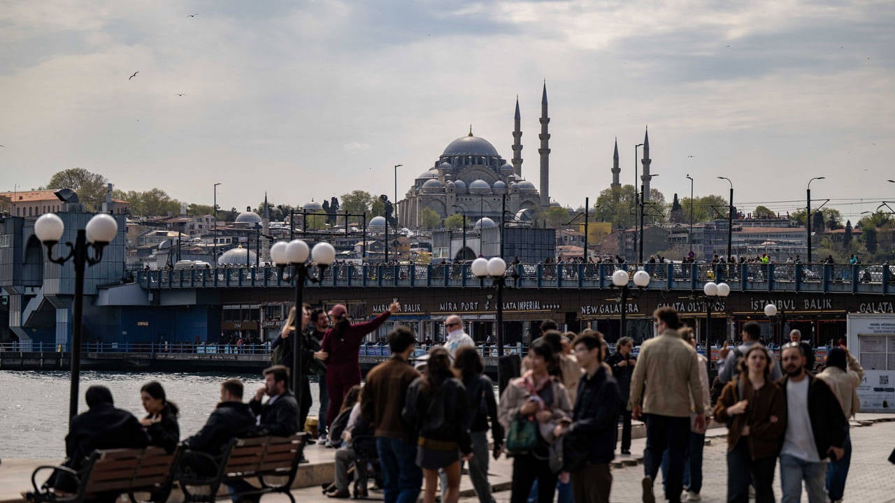 AKOM açıkladı: İstanbul’da havalar ‘yaz değerlerine yakın’ olacak