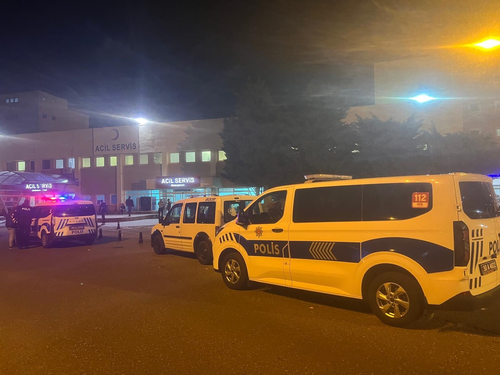 Cankurtaran canını zor kurtardı: Hastaya gittiler, rehin alındılar