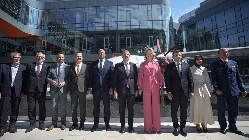 Belçika Kraliçesi Baykar’ı ziyaret etti