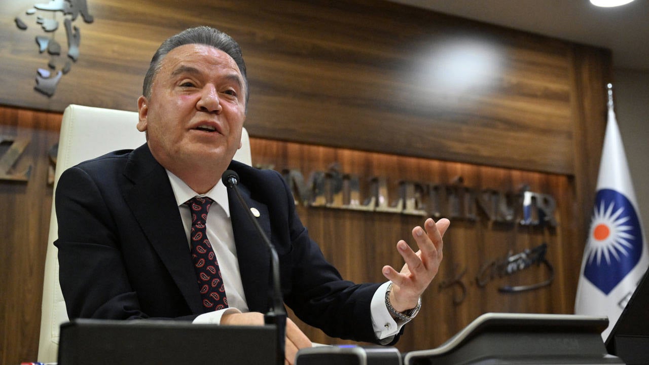 Dağ fare doğurdu… İşte Böcek’in etkin pişmanlık ifadesi