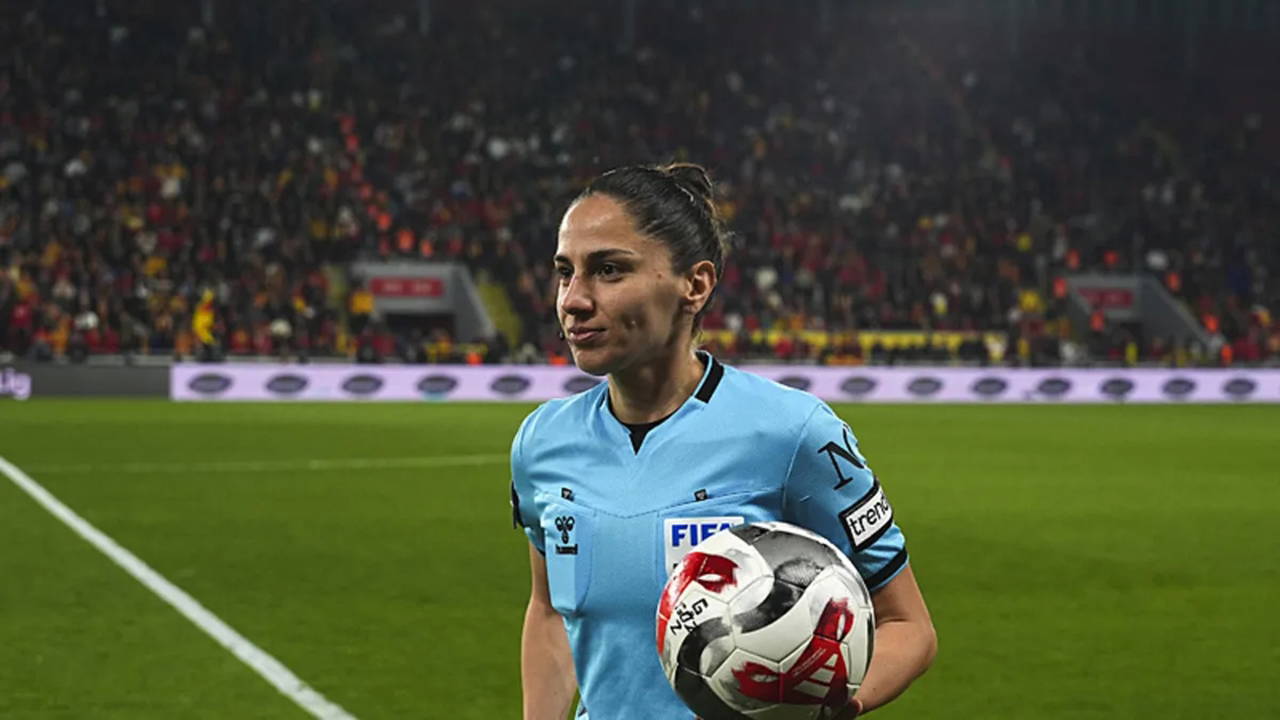Süper Lig tarihinde bir ilk: İki maça kadın hakem