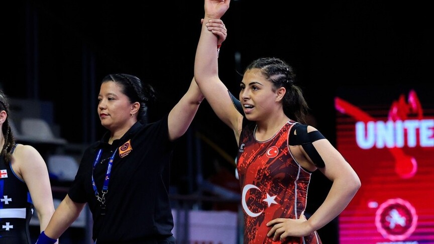 Delal Kadir 17 Yaş Altı güreşte bronz madalya aldı