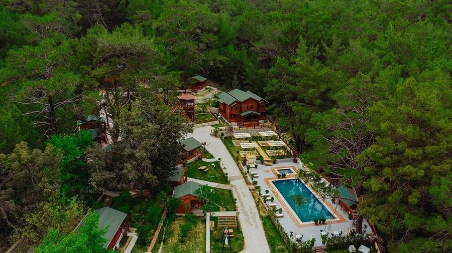 Olimpos’un ünlü oteli 116 milyon liraya satışa çıktı