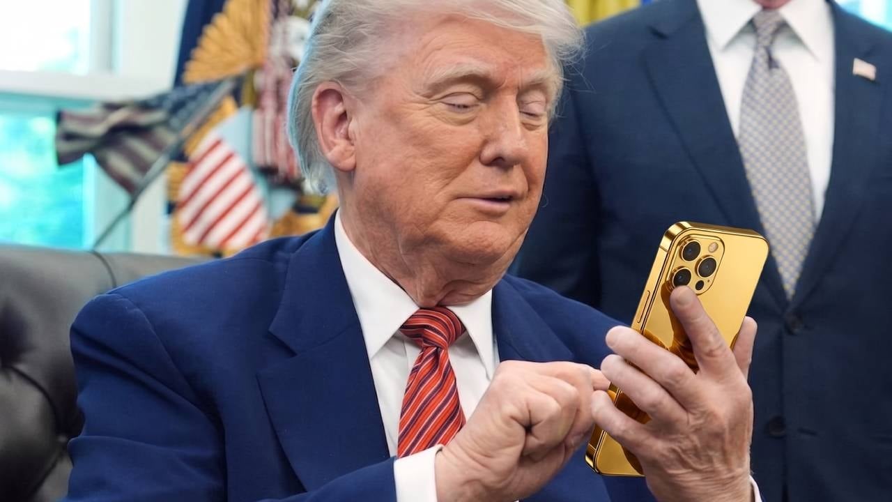 Altın kaplama Trump Phone, Çin malı çıktı