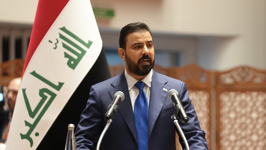 Irak’ta yeni Başbakan Zeydi resmen görevi devraldı