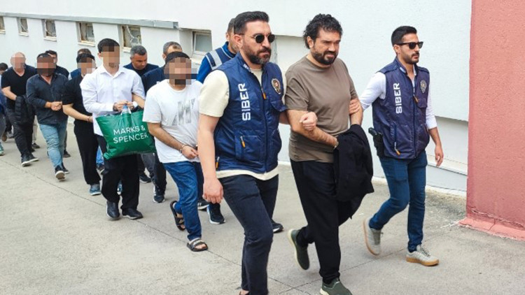 Rasim Ozan Kütahyalı: Kredi kartı borçlarımı kapatmak için PERPA esnafıyla iş yaptım, gelen para o para