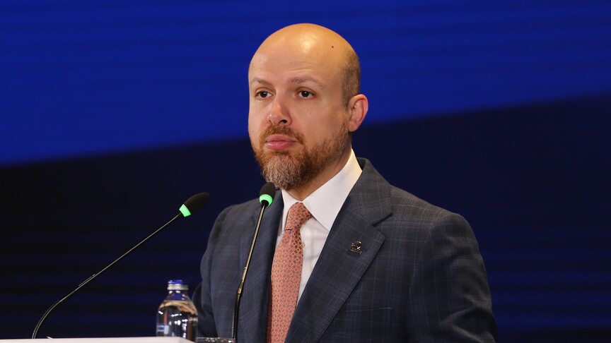 Bilal Erdoğan çok iddialı: 2 milyar müslüman kendine çeki düzen verse, dünyada medeniyet bayrağını yeniden devralabiliriz