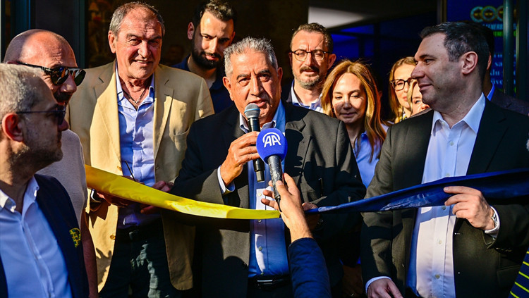 Aziz Yıldırım’ın seçim ofisi açıldı
