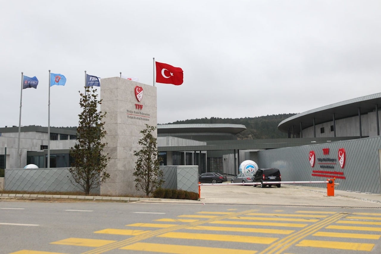 TFF sezonu tescil etti, 3 takım küme düşürüldü!