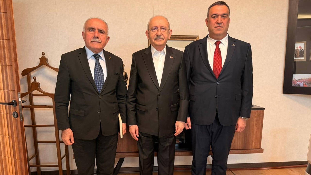 Kılıçdaroğlu kılıcını açık açık çekti, video mesajla muhalefet bayrağını açtı