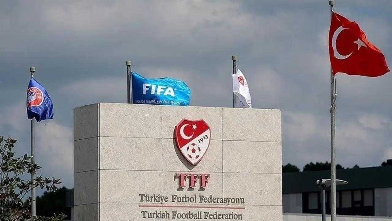 TFF duyurdu: Pankartlı seremoni uygulaması bitti