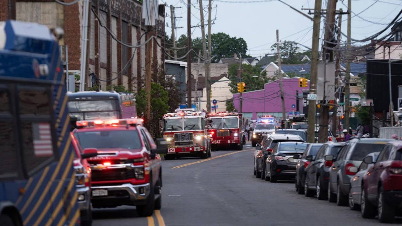 New York’ta tersane yangını ve patlama: Bir ölü, 36 yaralı