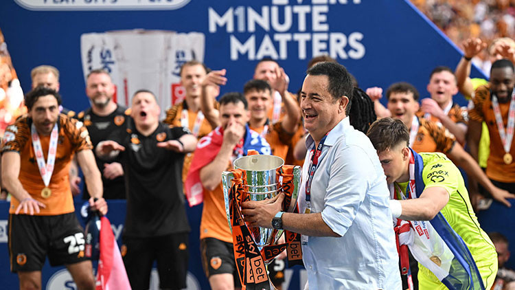 Hull City, Premier Lig’e yükseldi, Acun Ilıcalı gözyaşlarını tutamadı!
