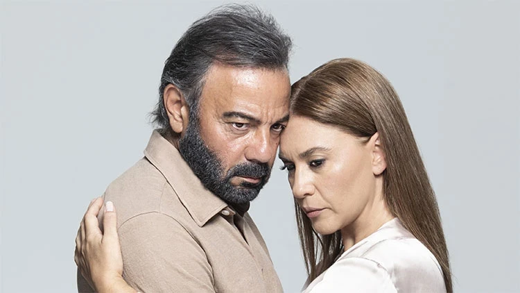 Evrim Alasya ve Kerem Alışık Londra’da görüntülendi