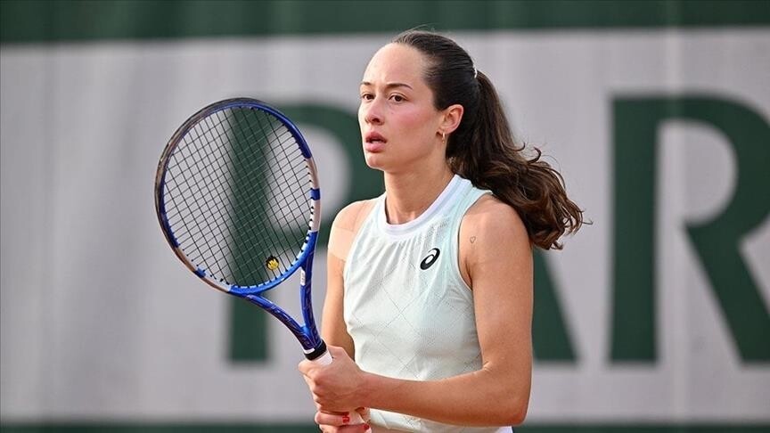 Zeynep Sönmez Roland Garros’tan çekildi: Çiftler maçında sakatlandı