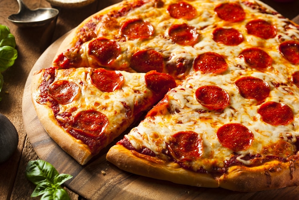 Robota pizza yaptırdı, iflas etti