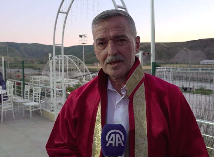 Evlendirme memurunun gururu: Babamı, ablamı, kızımı, şimdi de oğlumun nikâhını ben kıydım