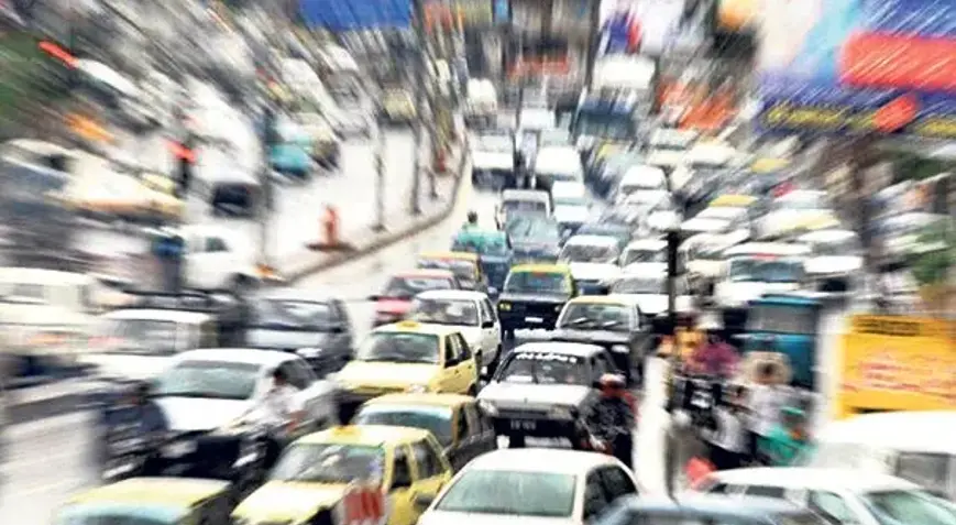Bir başka yerde sözü geçmeyen şeylere ve içinden çok gürültü geçen şehre dair!