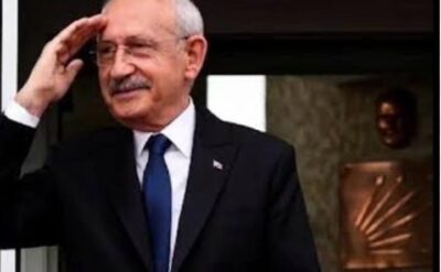“Mine Hanım, Kemal Beyin yanında Seyfullah diye biri var mı?”