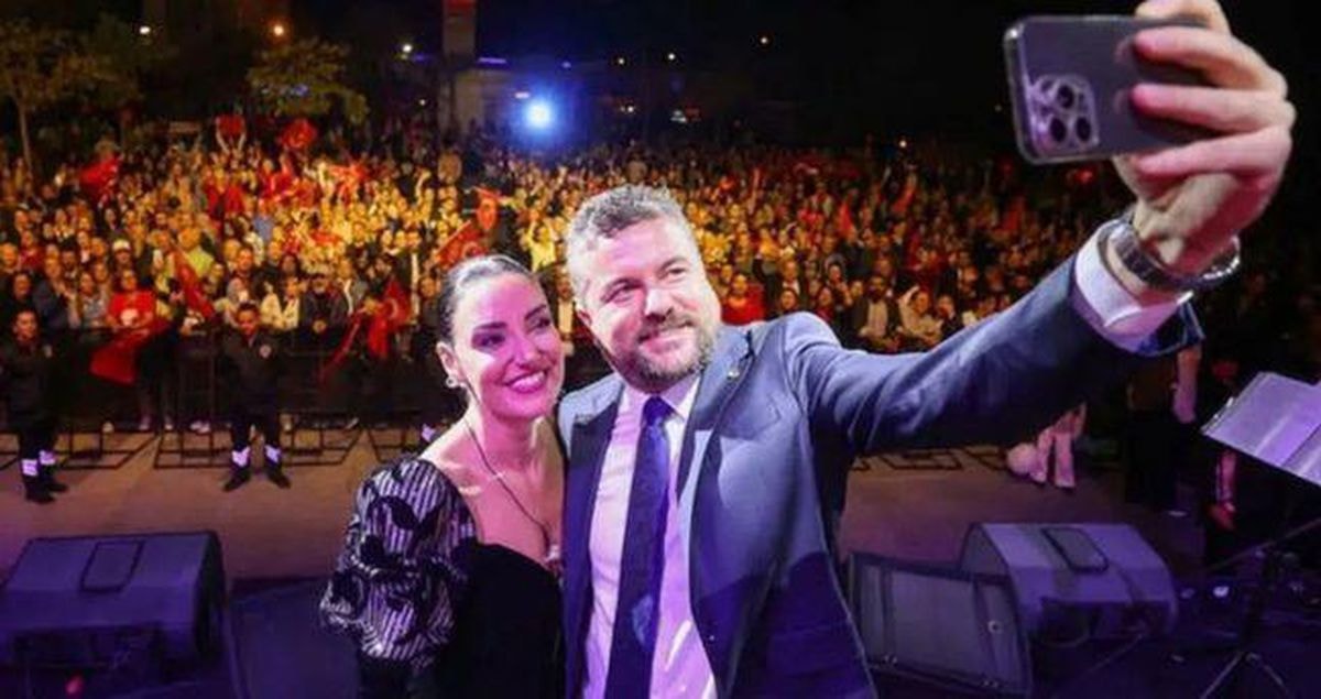 Gözaltına alınan belediye başkanı ünlü türkücünün nişanlısı