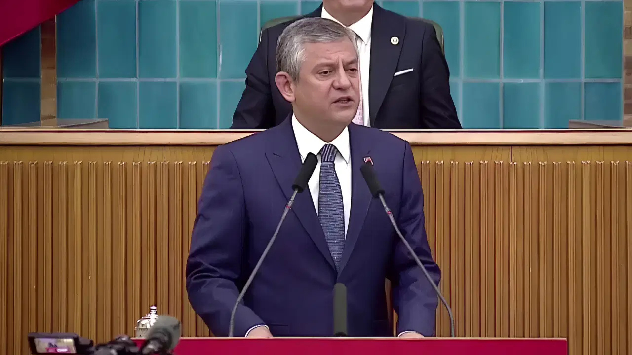 Özel miting gibi grup toplantısında konuştu: Bu bir sonraki iktidara darbedir
