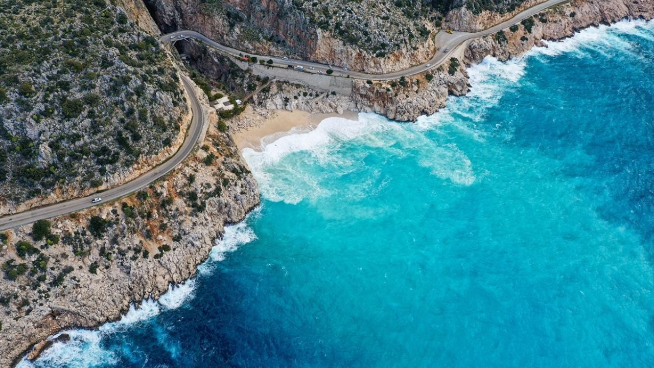 Antalya’daki Kaputaş Plajında bu yaz sigara içmek tamamen yasak