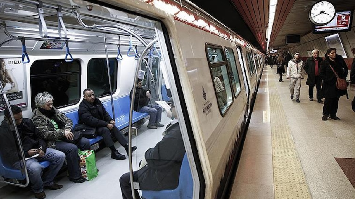 Havalimanı yolcularına kötü haber: O metro bir hafta kapatılacak