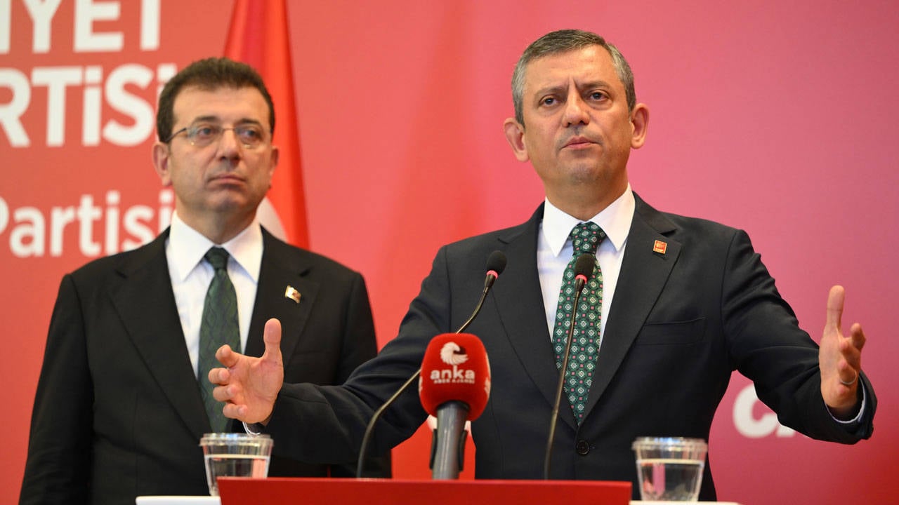 Ekrem İmamoğlu’ndan Özgür Özel’e destek: Hep birlikte yürüyelim arkadaşlar