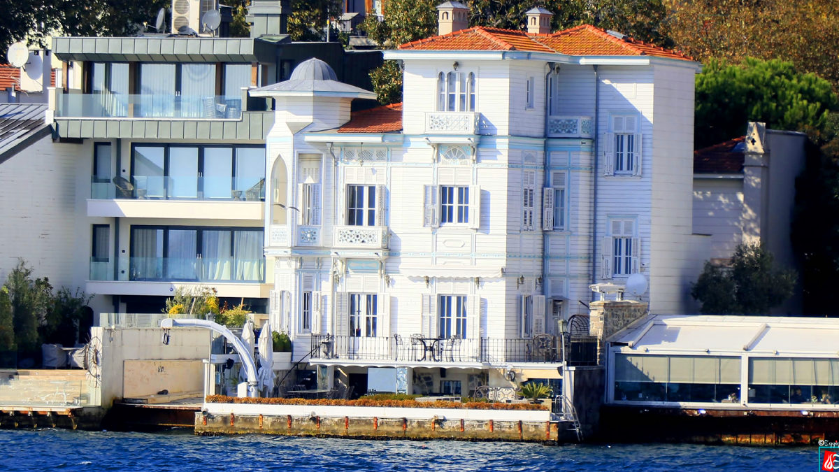 Tarihi yalı alıcı bulamadı, indirime girdi